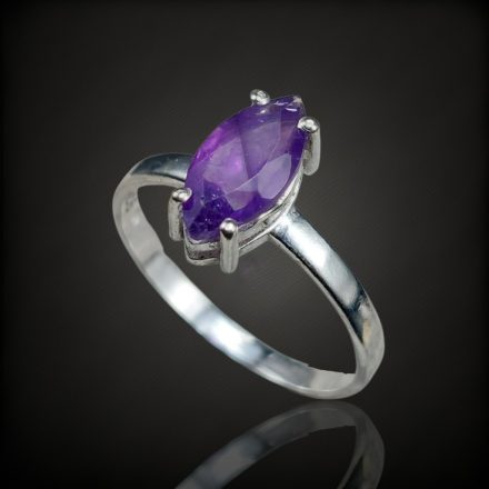 Ametiszt ezüst gyűrű