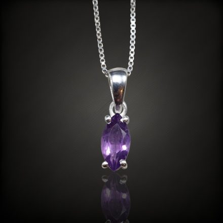 Ametiszt ezüst medál