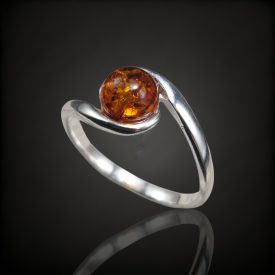 Borostyán ezüst gyűrű