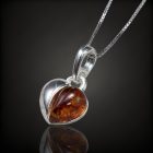 Borostyán ezüst medál