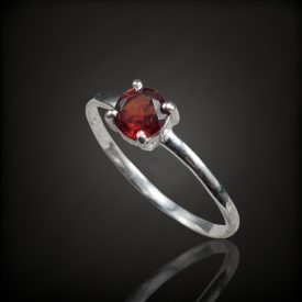 Gránát ezüst gyűrű