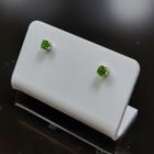 Króm-diopszid ezüst fülbevaló