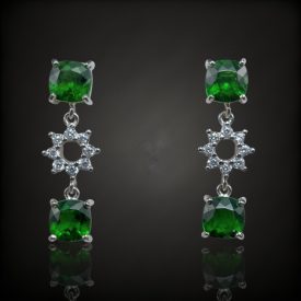 Króm-diopszid ezüst fülbevaló