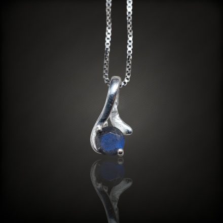 Labradorit ezüst medál