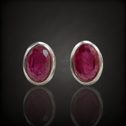 Rubin ezüst fülbevaló