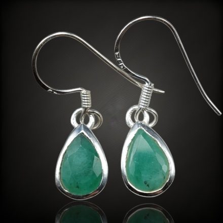 Smaragd ezüst fülbevaló