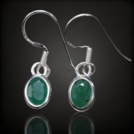 Smaragd ezüst fülbevaló