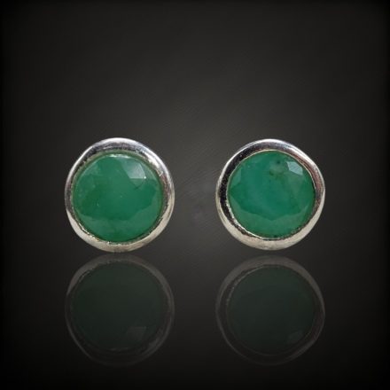 Smaragd ezüst fülbevaló