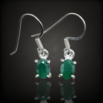 Smaragd ezüst fülbevaló