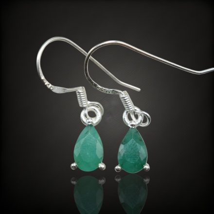 Smaragd ezüst fülbevaló